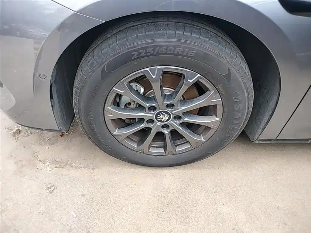 Qin L 2025 DM-i Intelligent Driving Edition 80KM Leading Model — миниатюра 23