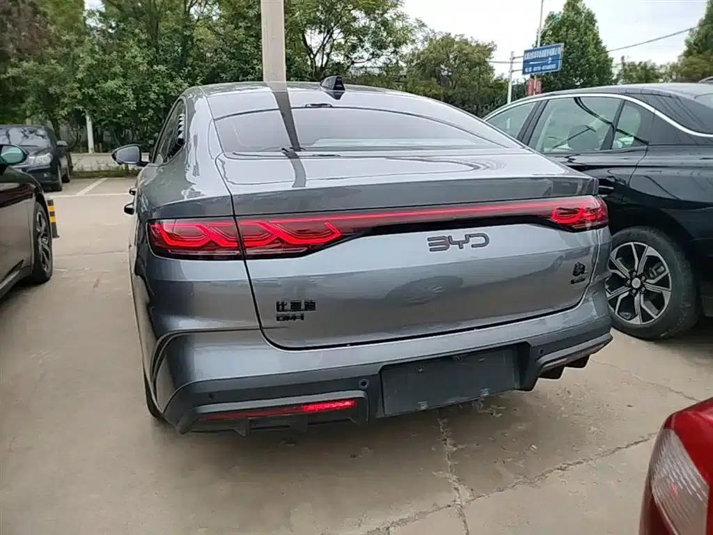 Qin L 2025 DM-i Intelligent Driving Edition 80KM Leading Model — миниатюра 6