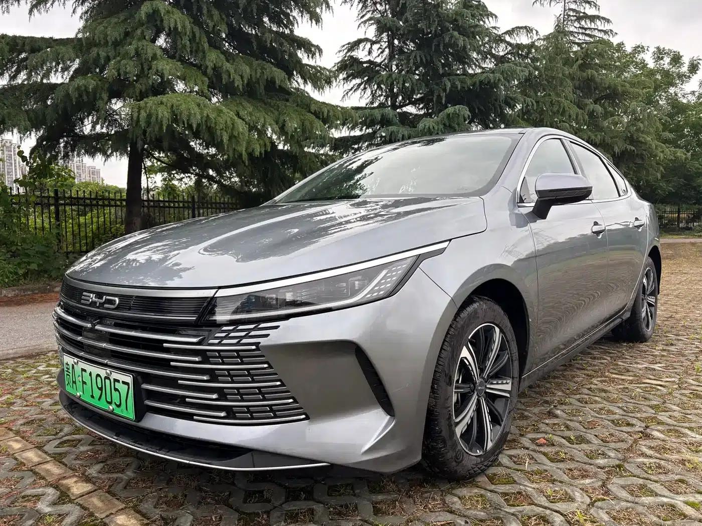 Destroyer 05 2024 Glory Edition DM-i 120KM Luxury Model — миниатюра 1