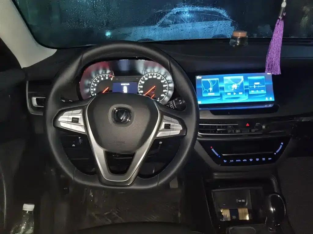 Changan CS35PLUS 2022 1.6L Manual Deluxe Edition — миниатюра 3
