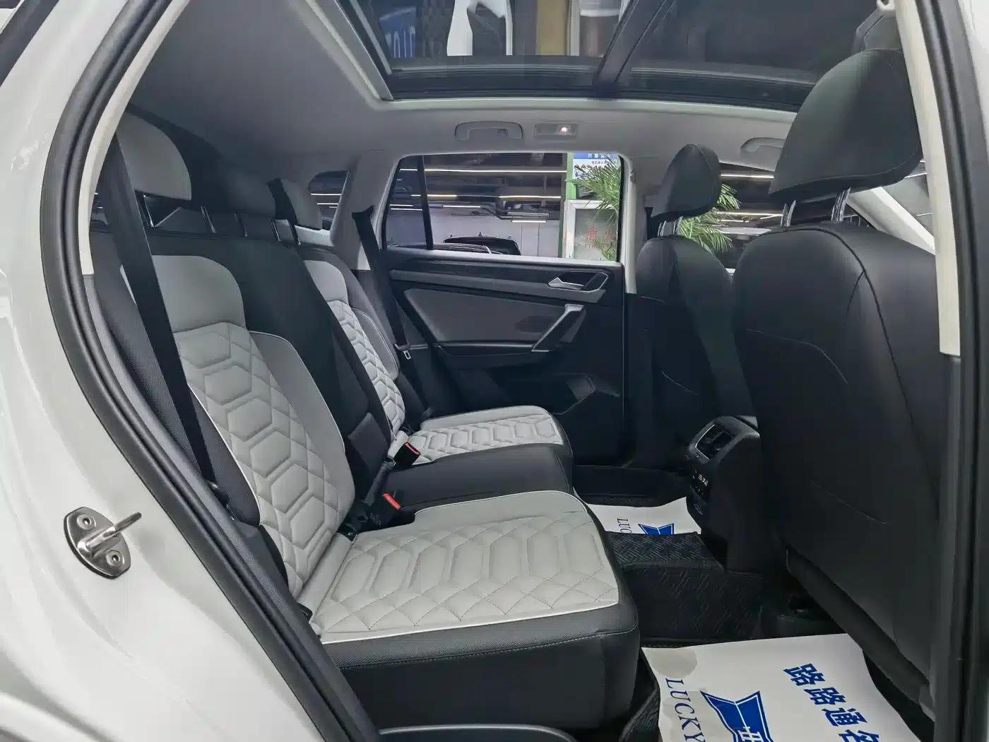 Tayron 2025 Popular Edition 300TSI — миниатюра 9