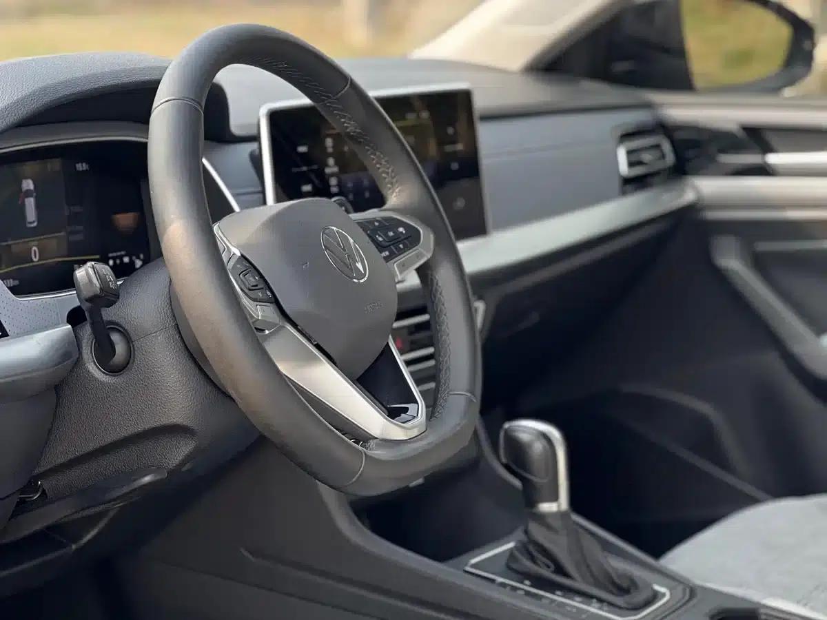 2023 Volkswagen Lavida Facelift 1.5L Automatic Full Comfort Edition — миниатюра 8