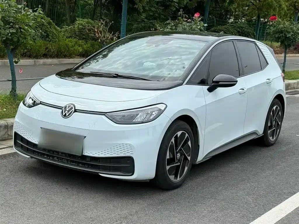 Volkswagen ID.3 2023 Pure Smart Edition — миниатюра 1