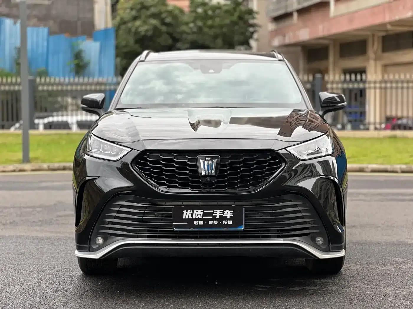 Crown Land Cruiser 2023 2.5L HEV 4WD Flagship Edition — миниатюра 2