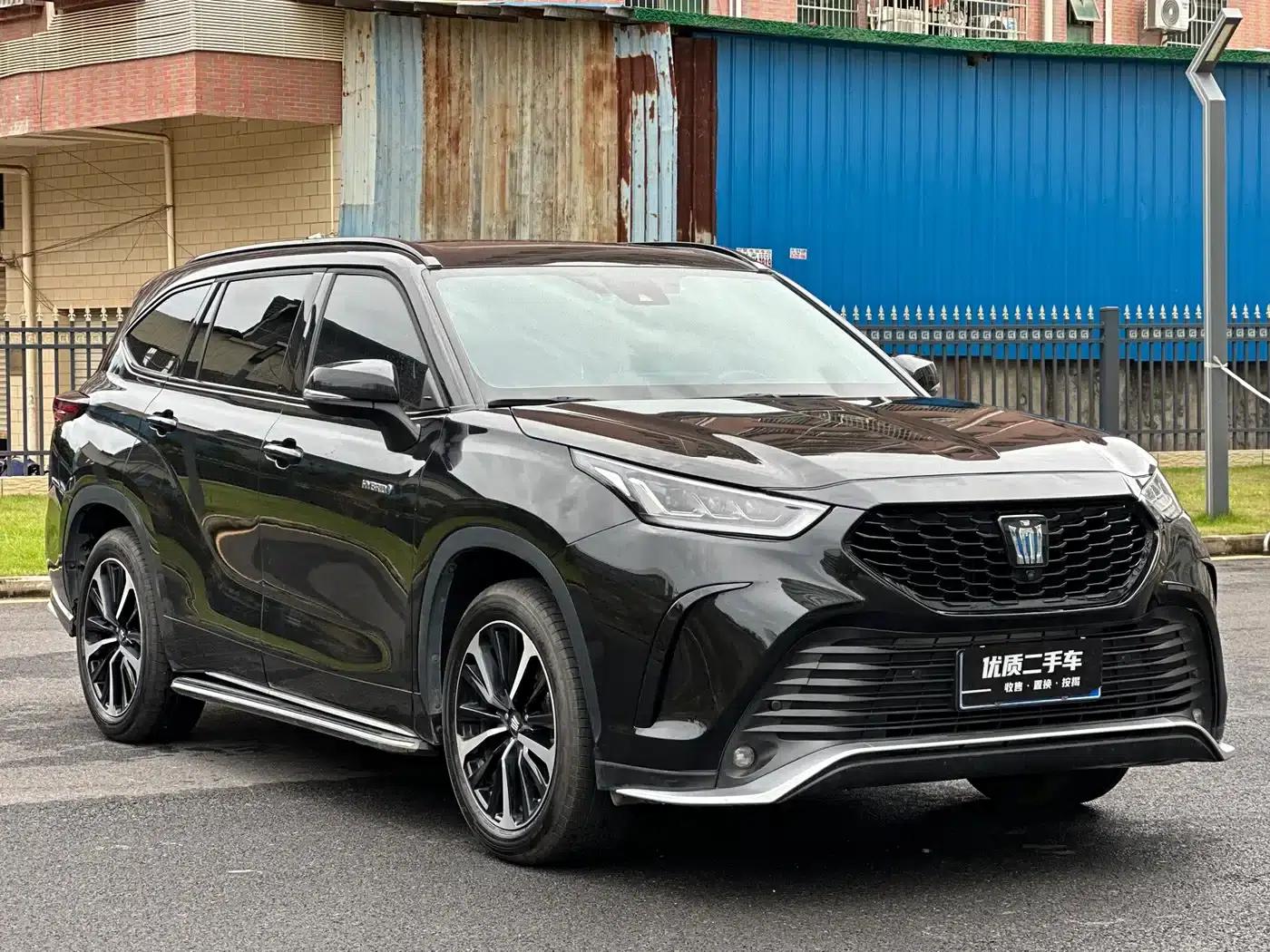 Crown Land Cruiser 2023 2.5L HEV 4WD Flagship Edition — миниатюра 3