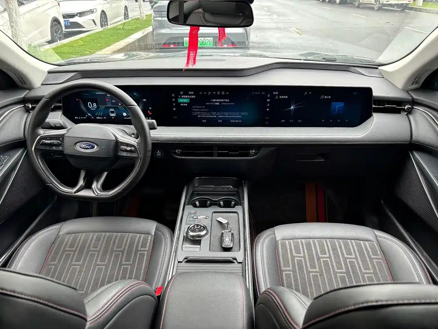 2023 Ford Mondeo EcoBoost 180 Luxury — миниатюра 4
