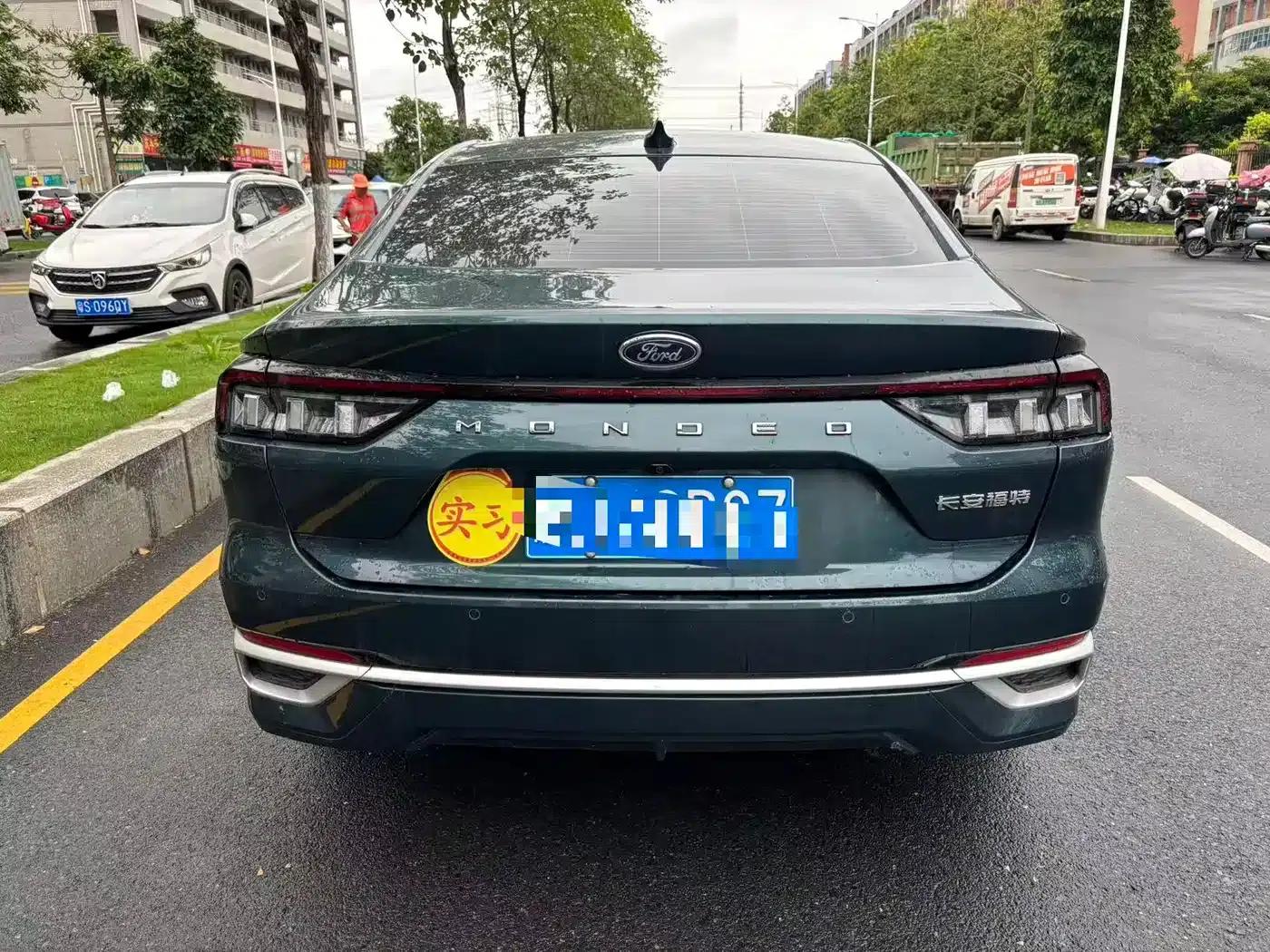 2023 Ford Mondeo EcoBoost 180 Luxury — миниатюра 7