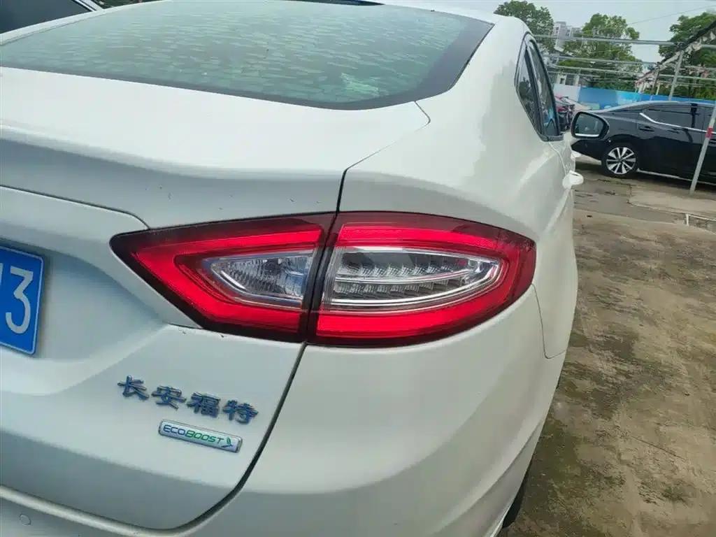2013 Ford Mondeo 1.5L GTDi180 Fashion Edition — миниатюра 8