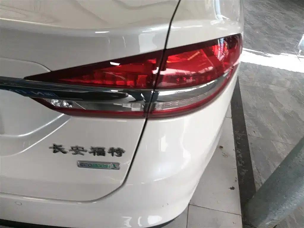 2017 Ford Mondeo Facelift EcoBoost 200 Fashion Model — миниатюра 8