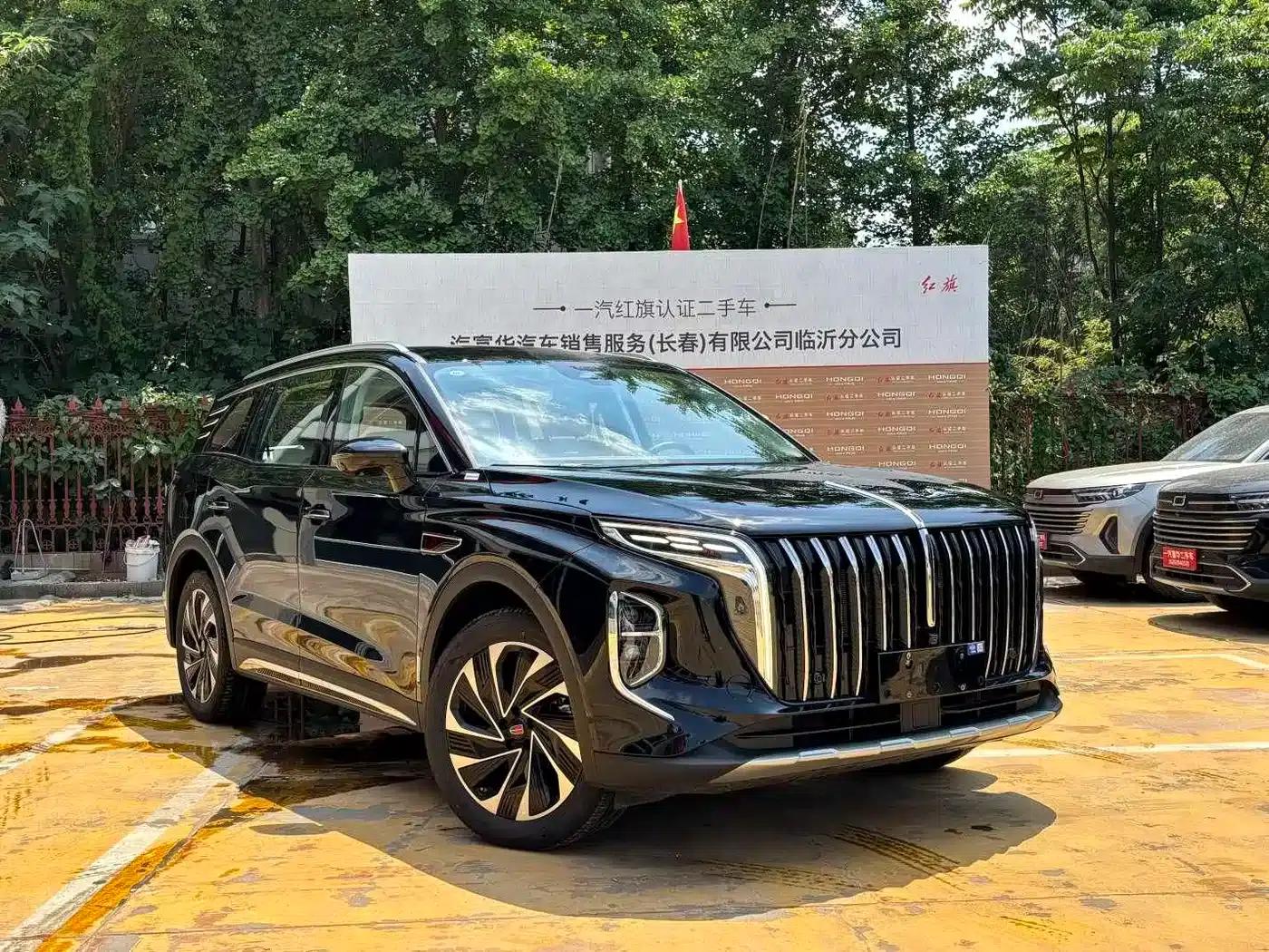 Hongqi HS7 PHEV 2024 2.0T PHEV 4WD Flagship Edition 6-seater — миниатюра 3