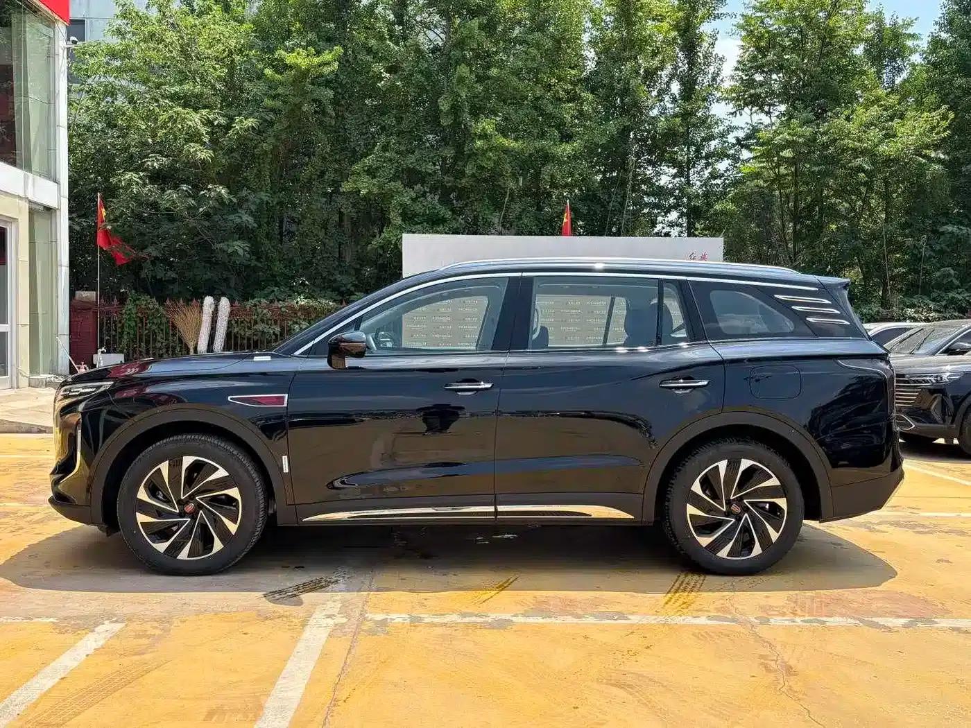 Hongqi HS7 PHEV 2024 2.0T PHEV 4WD Flagship Edition 6-seater — миниатюра 5