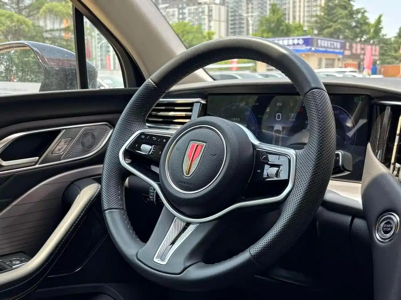 Hongqi HS7 PHEV 2024 2.0T PHEV 4WD Flagship Edition 6-seater — миниатюра 10