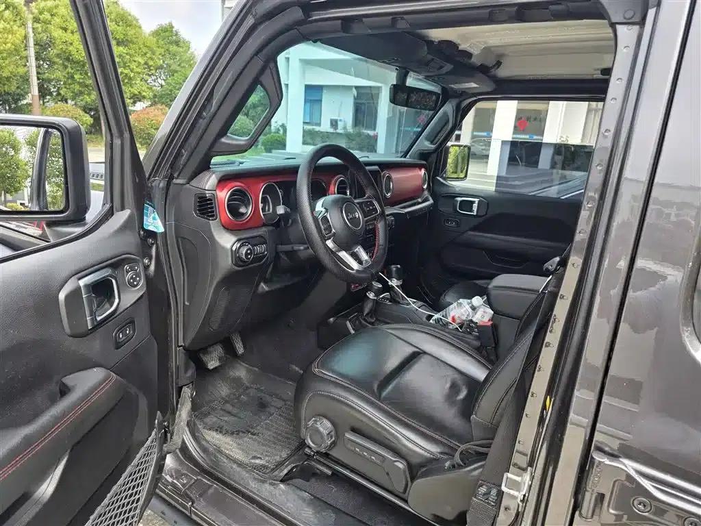 2021 Jeep Wrangler 2.0T Rubicon 4-Door — миниатюра 3