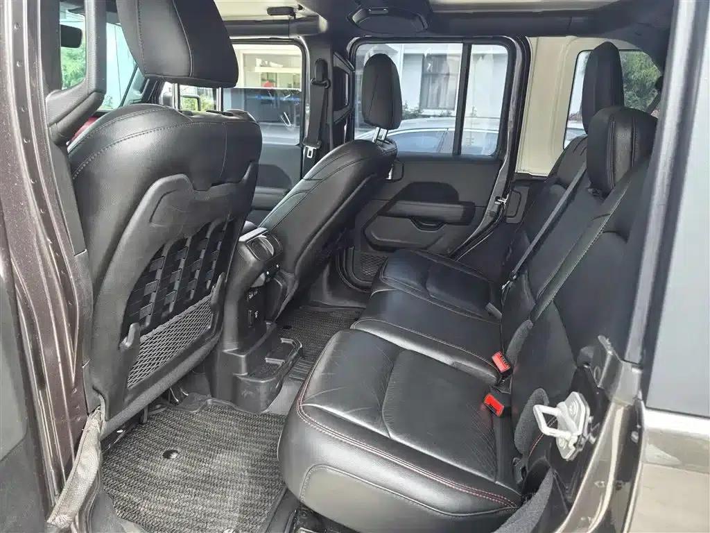 2021 Jeep Wrangler 2.0T Rubicon 4-Door — миниатюра 4