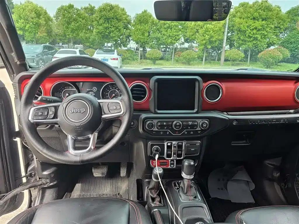 2021 Jeep Wrangler 2.0T Rubicon 4-Door — миниатюра 5
