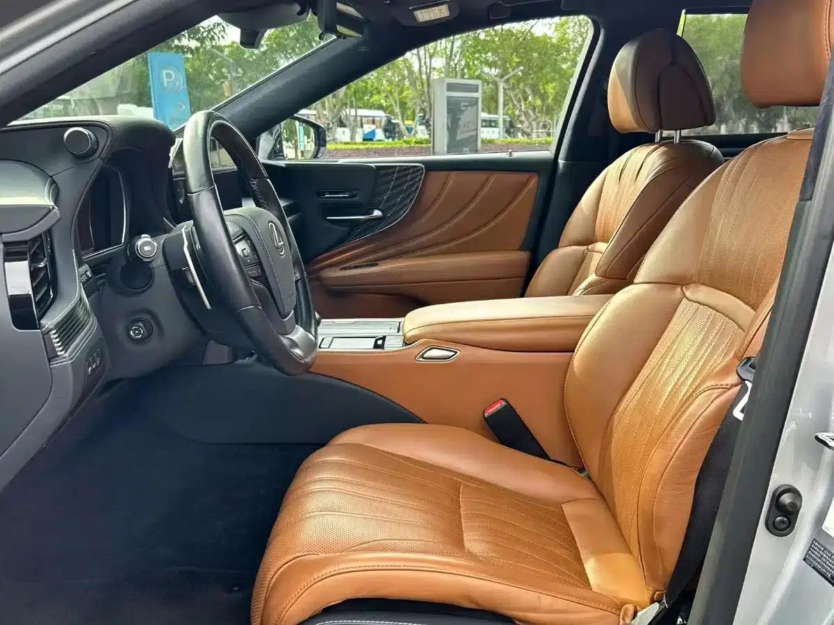 Lexus LS 500h Executive Edition 2021 — миниатюра 3