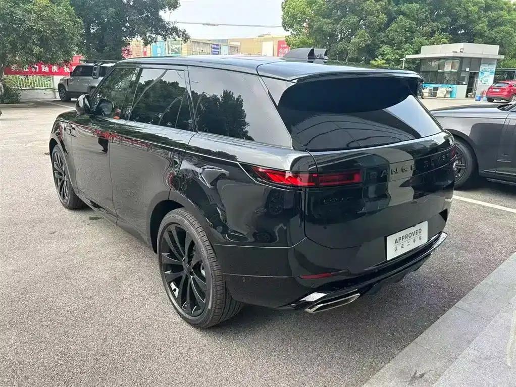 Range Rover Sport 2026 400PS Dynamic SE — миниатюра 4