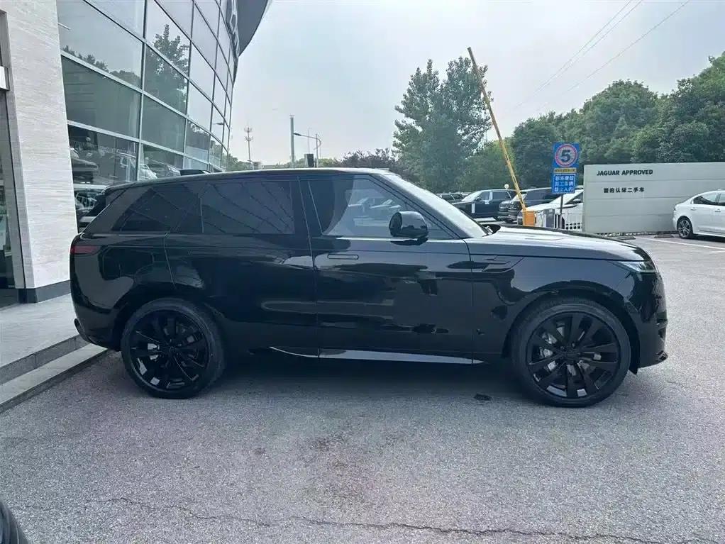 Range Rover Sport 2026 400PS Dynamic SE — миниатюра 9