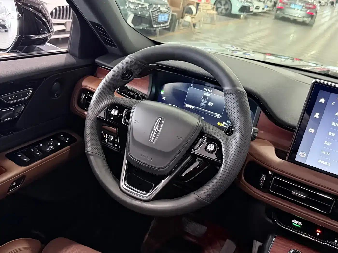 2021 Aviator 3.0T V6 AWD Premium Edition — миниатюра 18