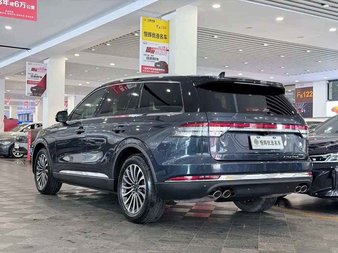 2021 Aviator 3.0T V6 AWD Premium Edition — миниатюра 4
