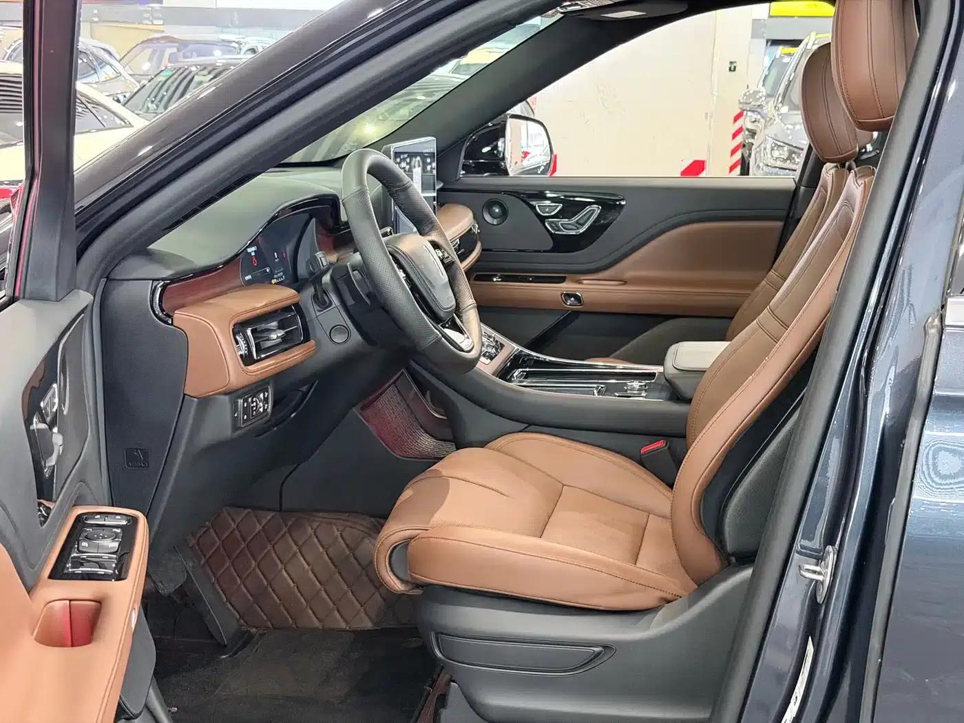 2021 Aviator 3.0T V6 AWD Premium Edition — миниатюра 6