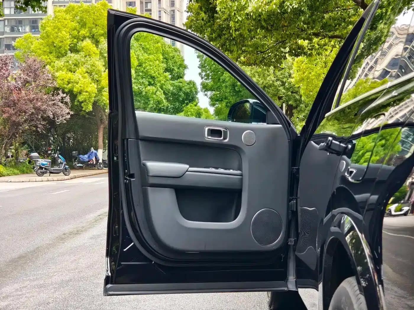 Li Auto L8 2023 Air — миниатюра 4