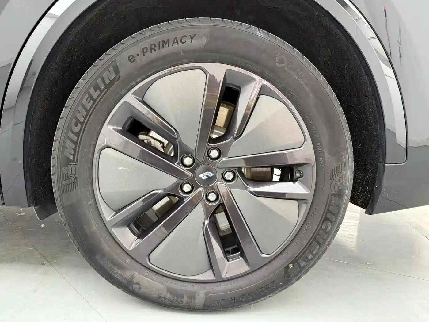 Li Auto L8 2024 Pro — миниатюра 9