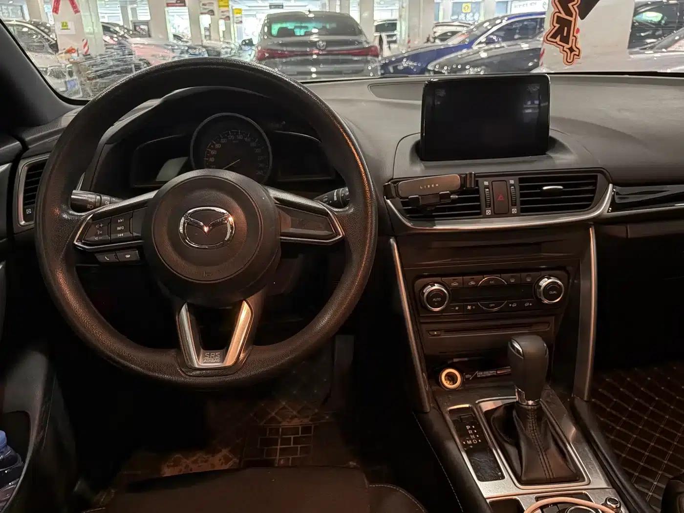 Mazda CX-4 2018 2.0L Automatic 2WD Blue Sky Explorer Edition (National V Emission Standard) — миниатюра 10