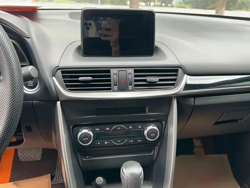 Mazda CX-4 2018 2.0L Automatic 2WD Blue Sky Explorer Edition (National V Emission Standard) — миниатюра 11