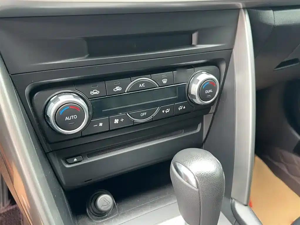 Mazda CX-4 2018 2.0L Automatic 2WD Blue Sky Explorer Edition (National V Emission Standard) — миниатюра 20