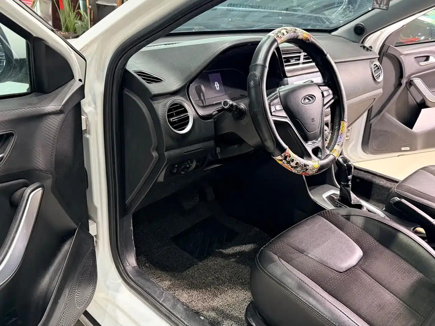 Chery Tiggo 3x 2018 1.5L Automatic Deluxe Edition — миниатюра 10