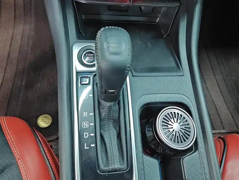 Nissan Sylphy 2021 1.6L XL CVT Enjoy Edition — миниатюра 16