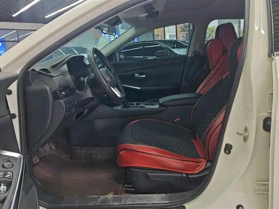 Nissan Sylphy 2021 1.6L XL CVT Enjoy Edition — миниатюра 9