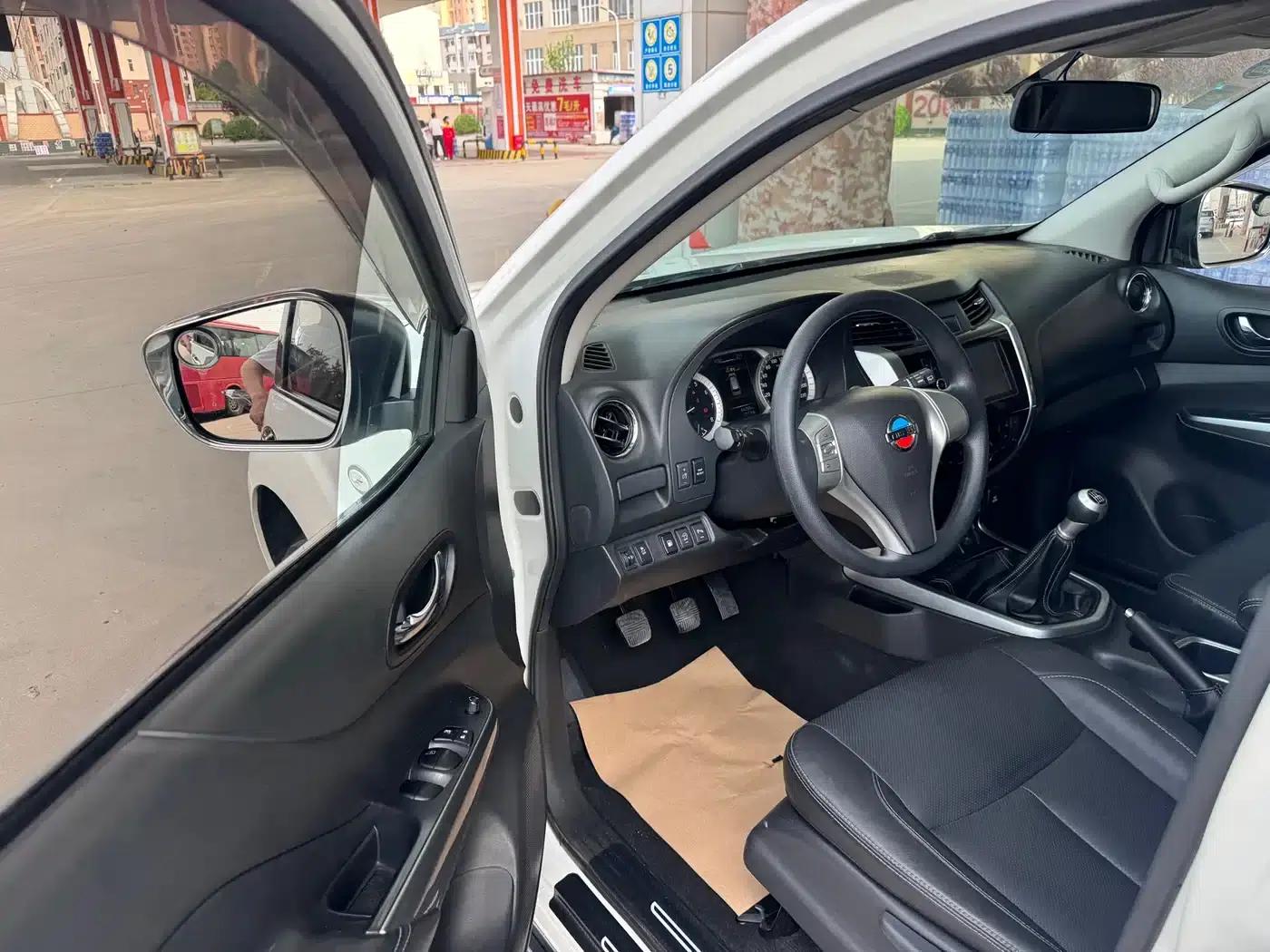 Terra 2018 2.5L Manual 2WD Leading Edition — миниатюра 4