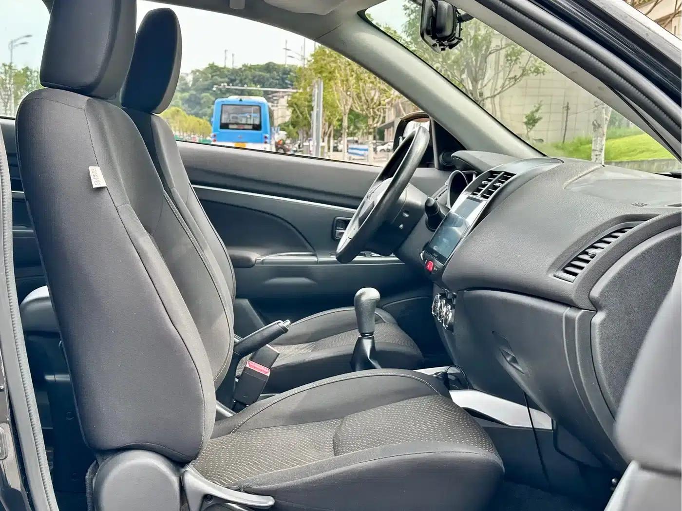 2013 ASX 2.0L Manual 2WD Comfort Edition — миниатюра 24