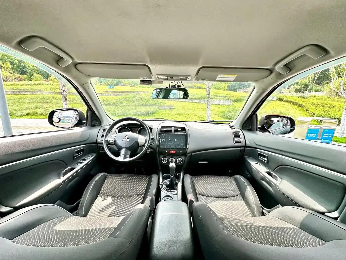 2013 ASX 2.0L Manual 2WD Comfort Edition — миниатюра 38