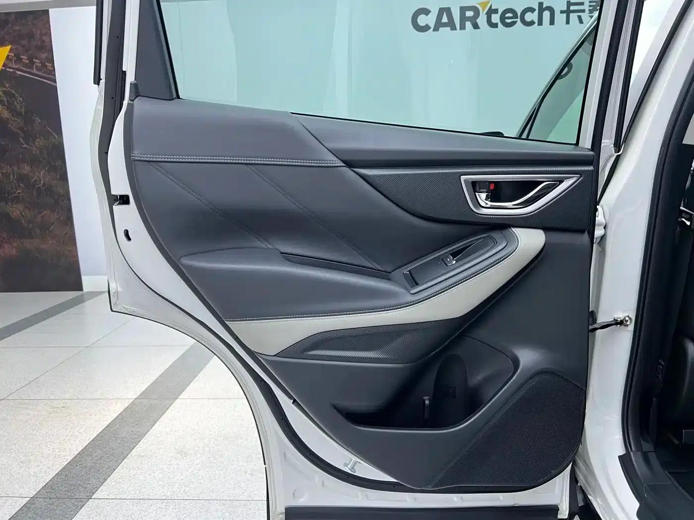 Forester 2022 2.0i AWD Luxury Edition — миниатюра 16