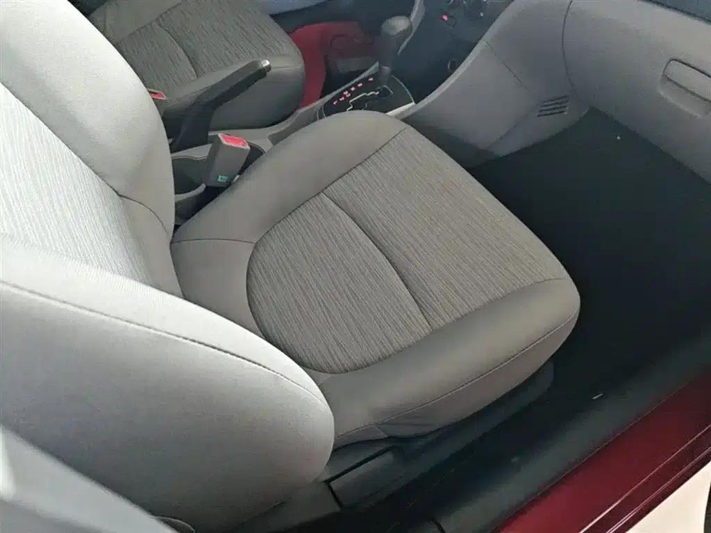 2014 Hyundai Reina 1.4L Automatic Intelligent GLS — миниатюра 25