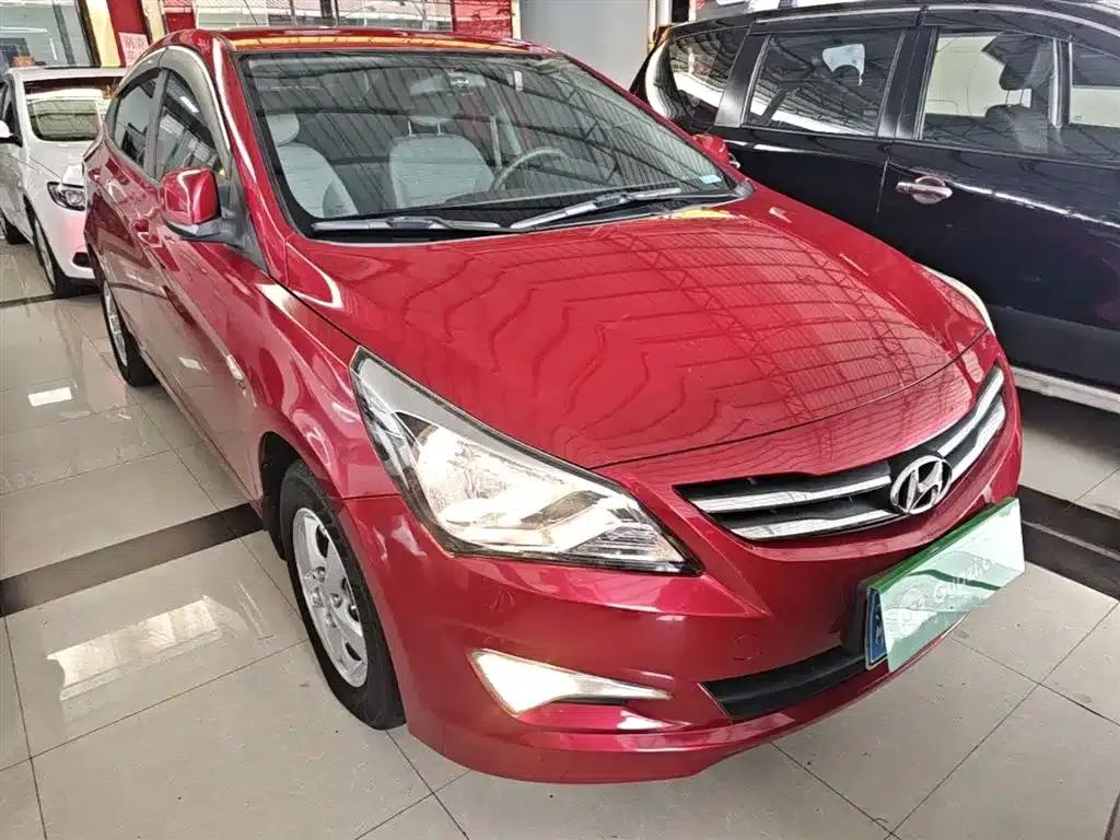 2014 Hyundai Reina 1.4L Automatic Intelligent GLS — миниатюра 4