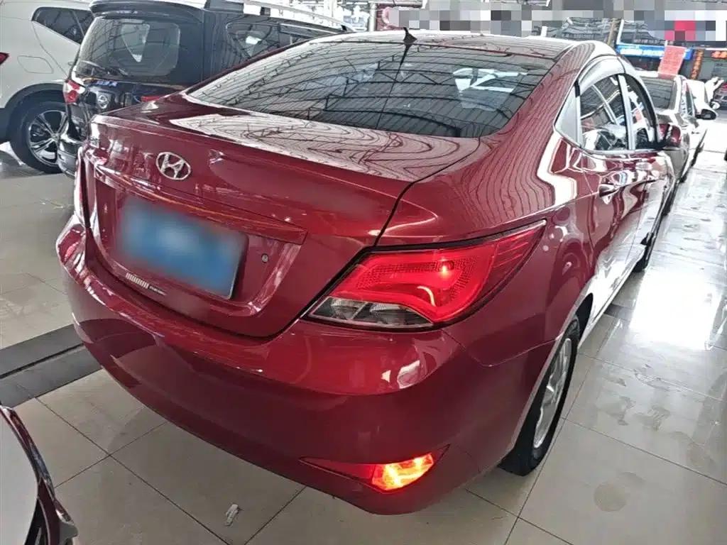2014 Hyundai Reina 1.4L Automatic Intelligent GLS — миниатюра 7