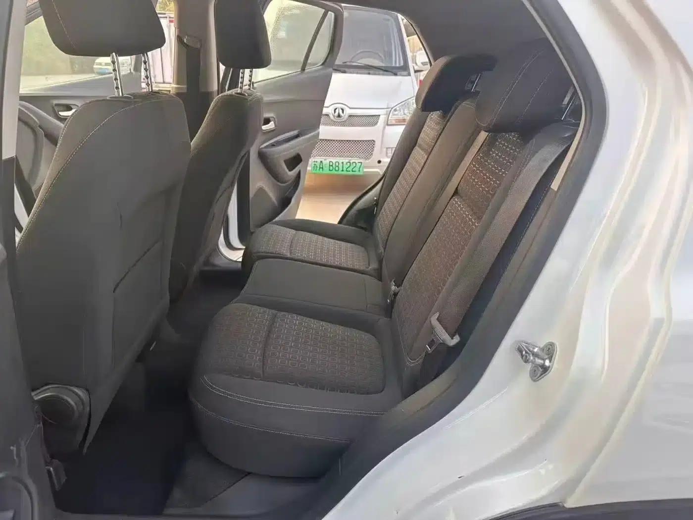 Chevrolet Trax 2014 1.4T Manual 2WD Comfort Model — миниатюра 5