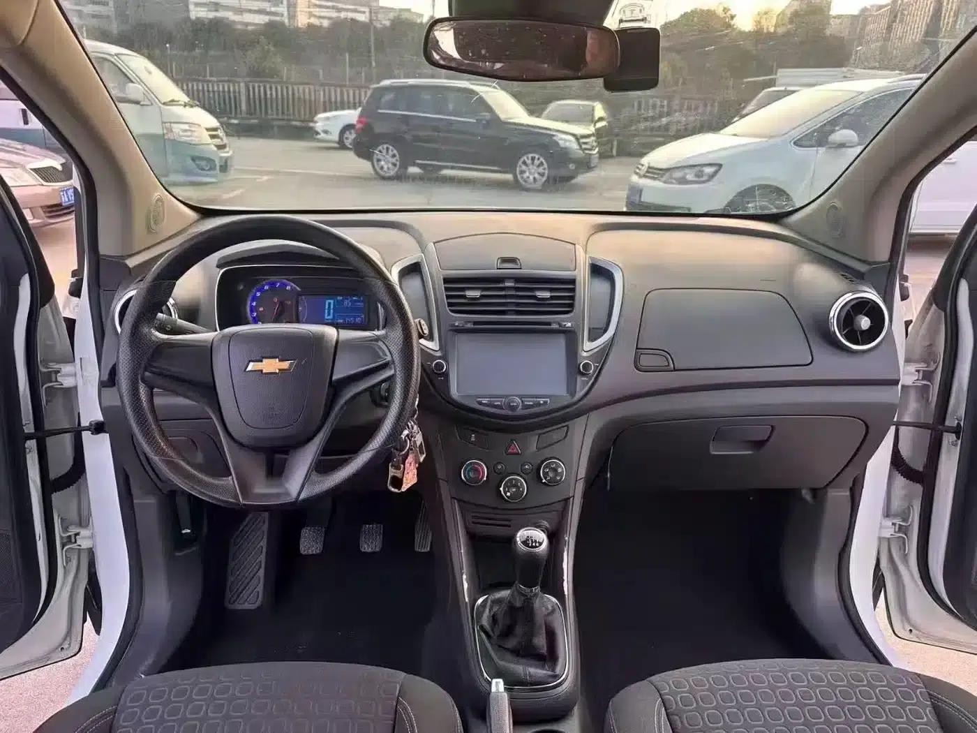 Chevrolet Trax 2014 1.4T Manual 2WD Comfort Model — миниатюра 6