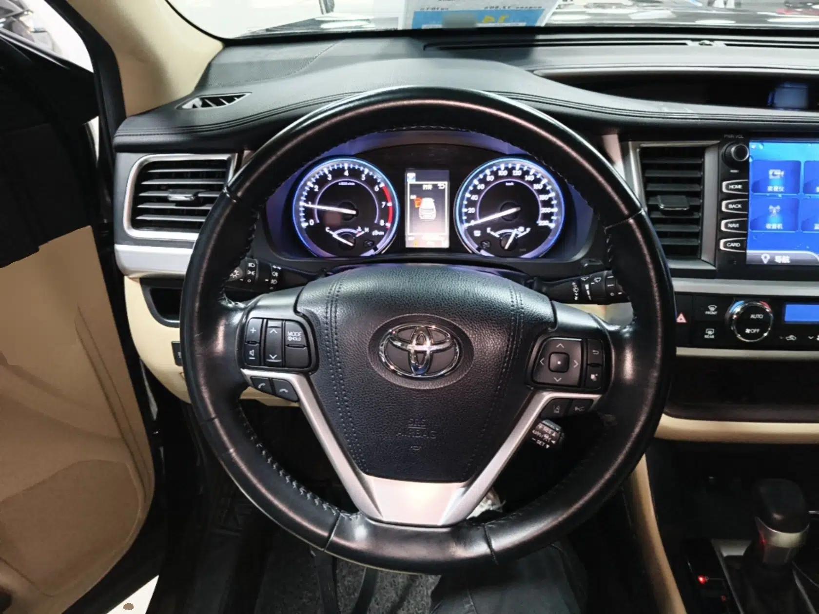 Used Toyota Highlander 2018 2.0T Four-Wheel Drive Luxury Version 7 Seats China VI Standard — миниатюра 13