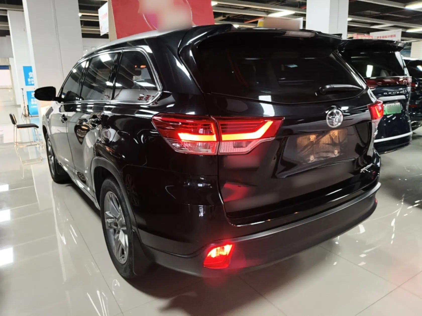 Used Toyota Highlander 2018 2.0T Four-Wheel Drive Luxury Version 7 Seats China VI Standard — миниатюра 4