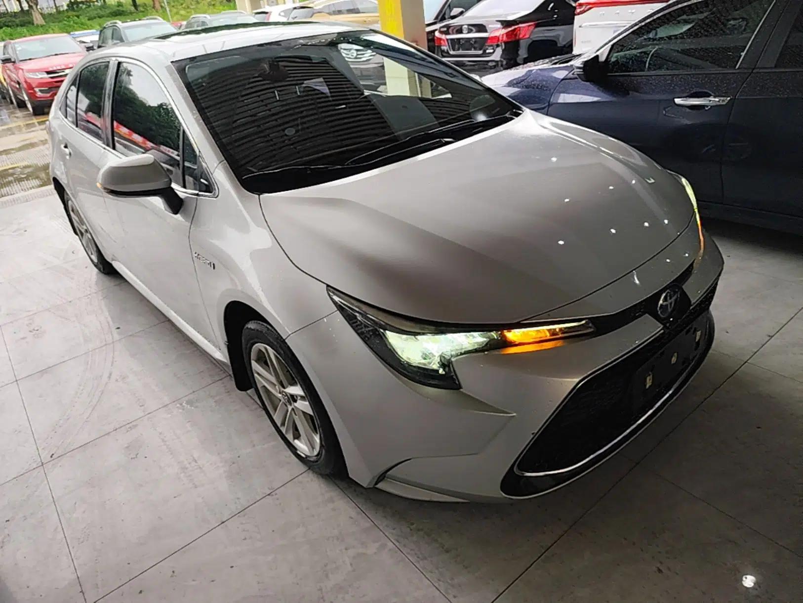 Used Toyota Levin 2019 Dual-Engine 1.8H E-CVT Luxury Edition China VI Standard — миниатюра 3
