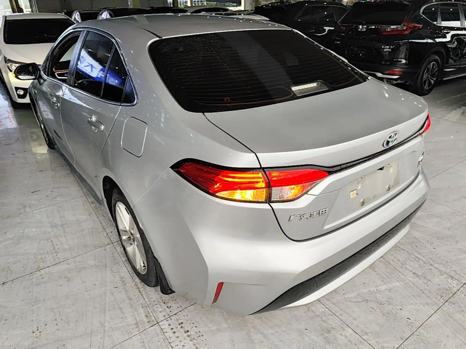 Used Toyota Levin 2019 Dual-Engine 1.8H E-CVT Luxury Edition China VI Standard — миниатюра 4