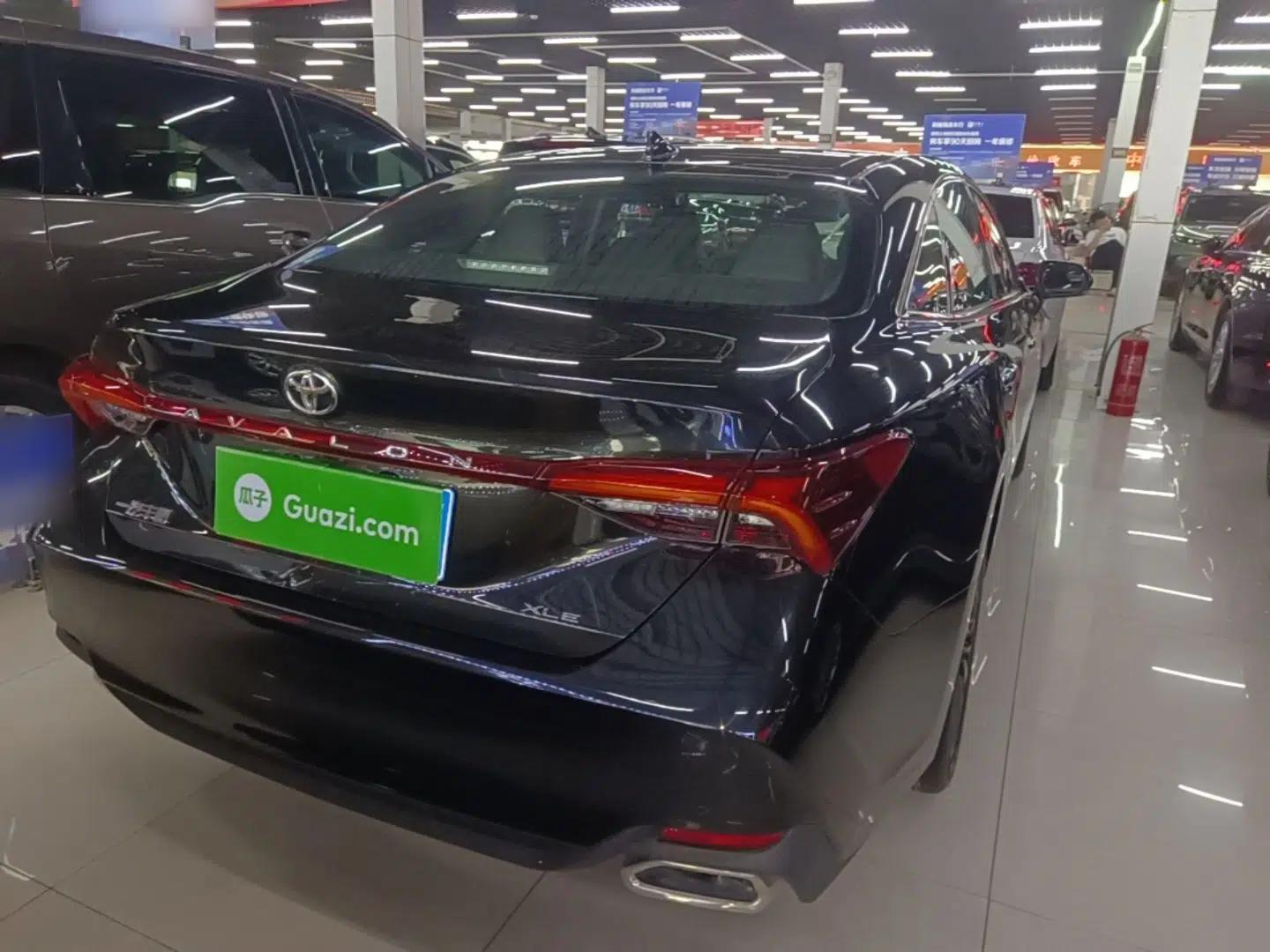 Used Toyota Avalon 2023 2.0L XLE Deluxe Edition — миниатюра 6