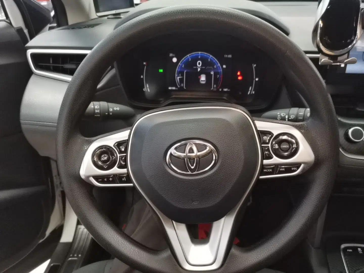 Used Toyota FRONTLANDER 2023 2.0L CVT Leading Edition — миниатюра 18