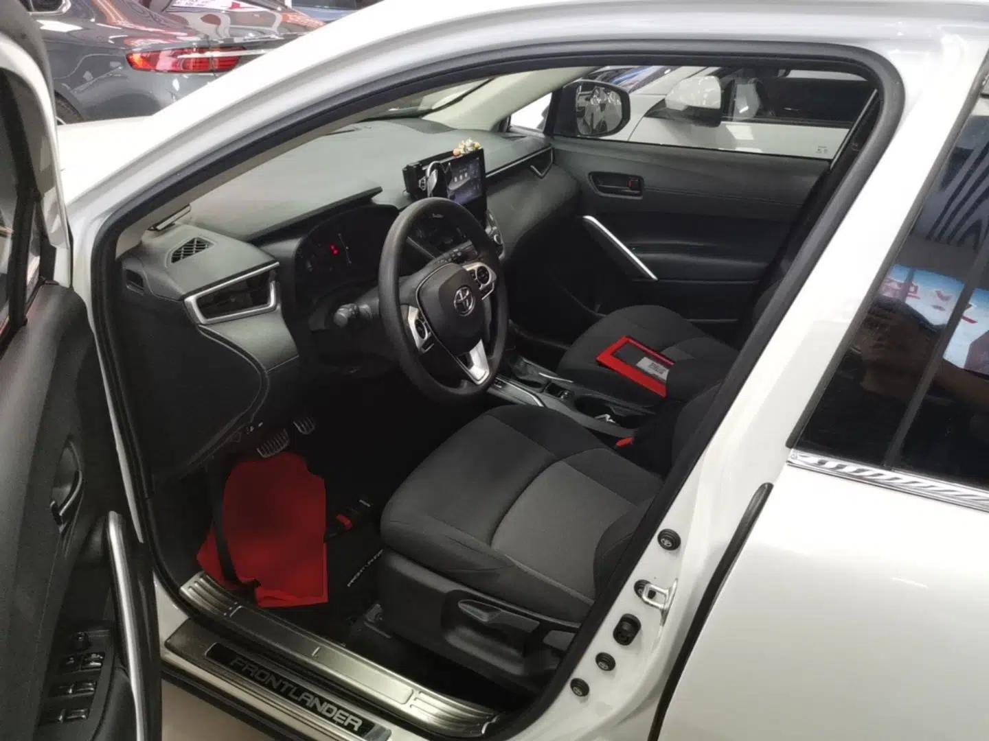 Used Toyota FRONTLANDER 2023 2.0L CVT Leading Edition — миниатюра 23