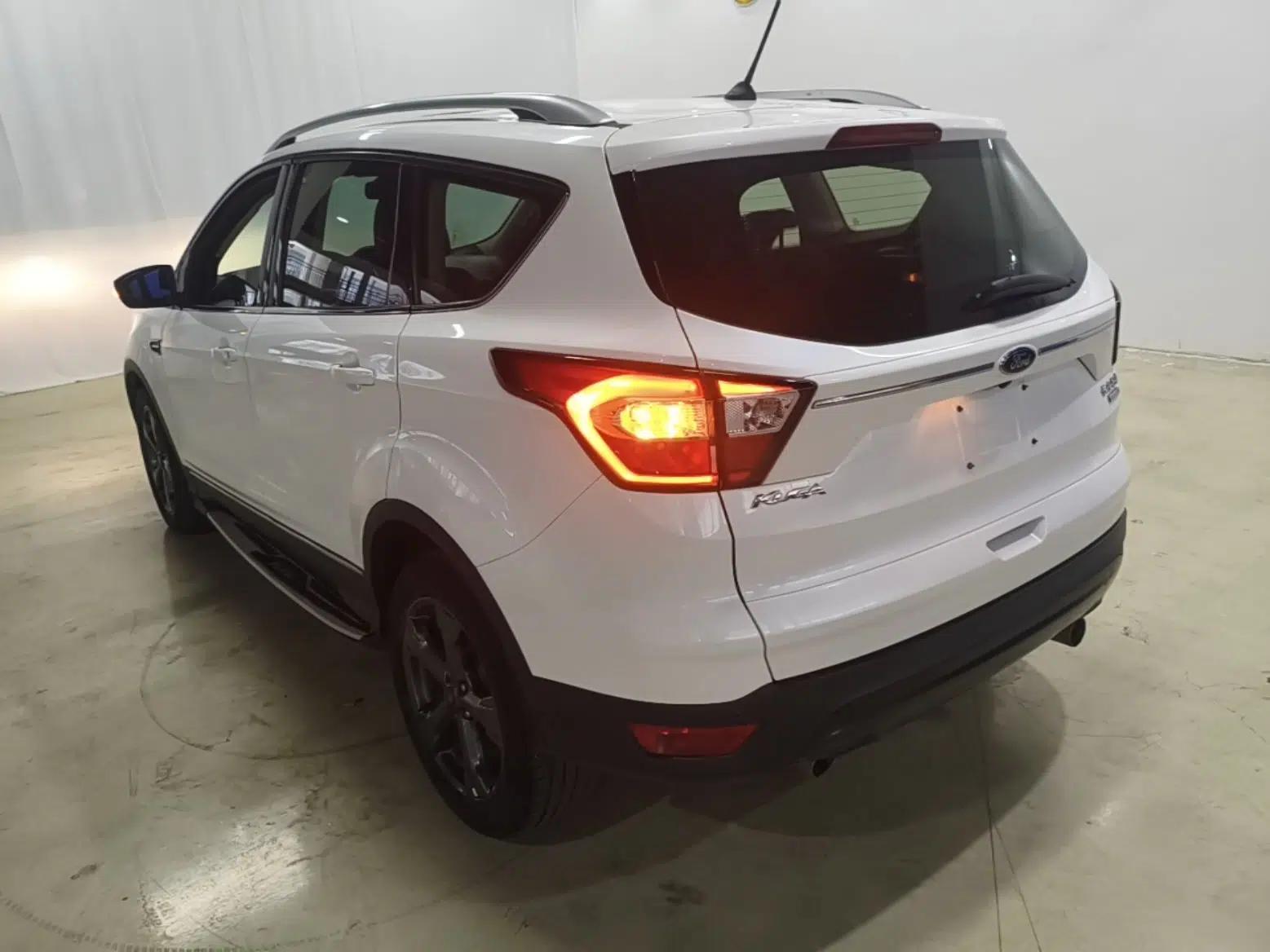Used Ford Kuga 2019 EcoBoost 180 Two-Wheel-Drive Titanium Plus Model China V Standard — миниатюра 4